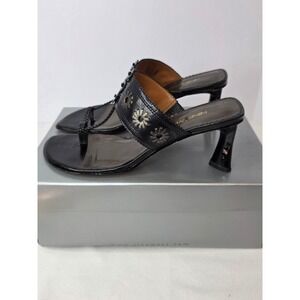 Nine West NWPATRA Black Leather Floral Kitten Heel Thong Sandals Womens 6.5
343